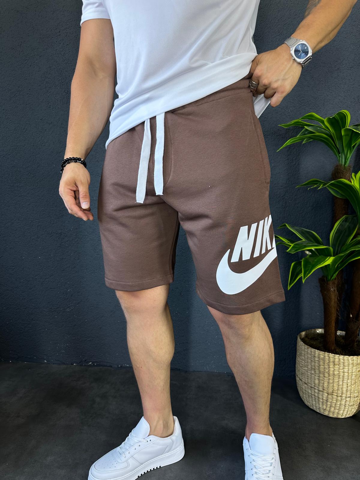 Nike Logo Şort