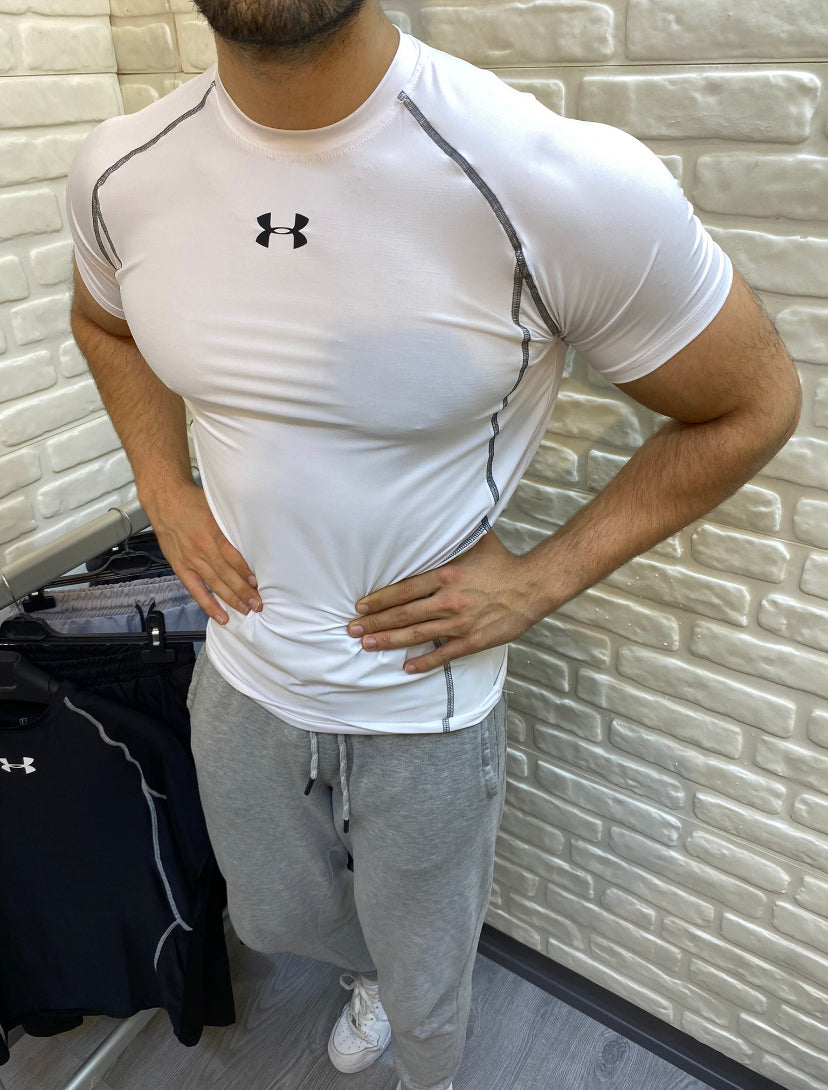 Under Armour Karyokalı Compression T-shirt