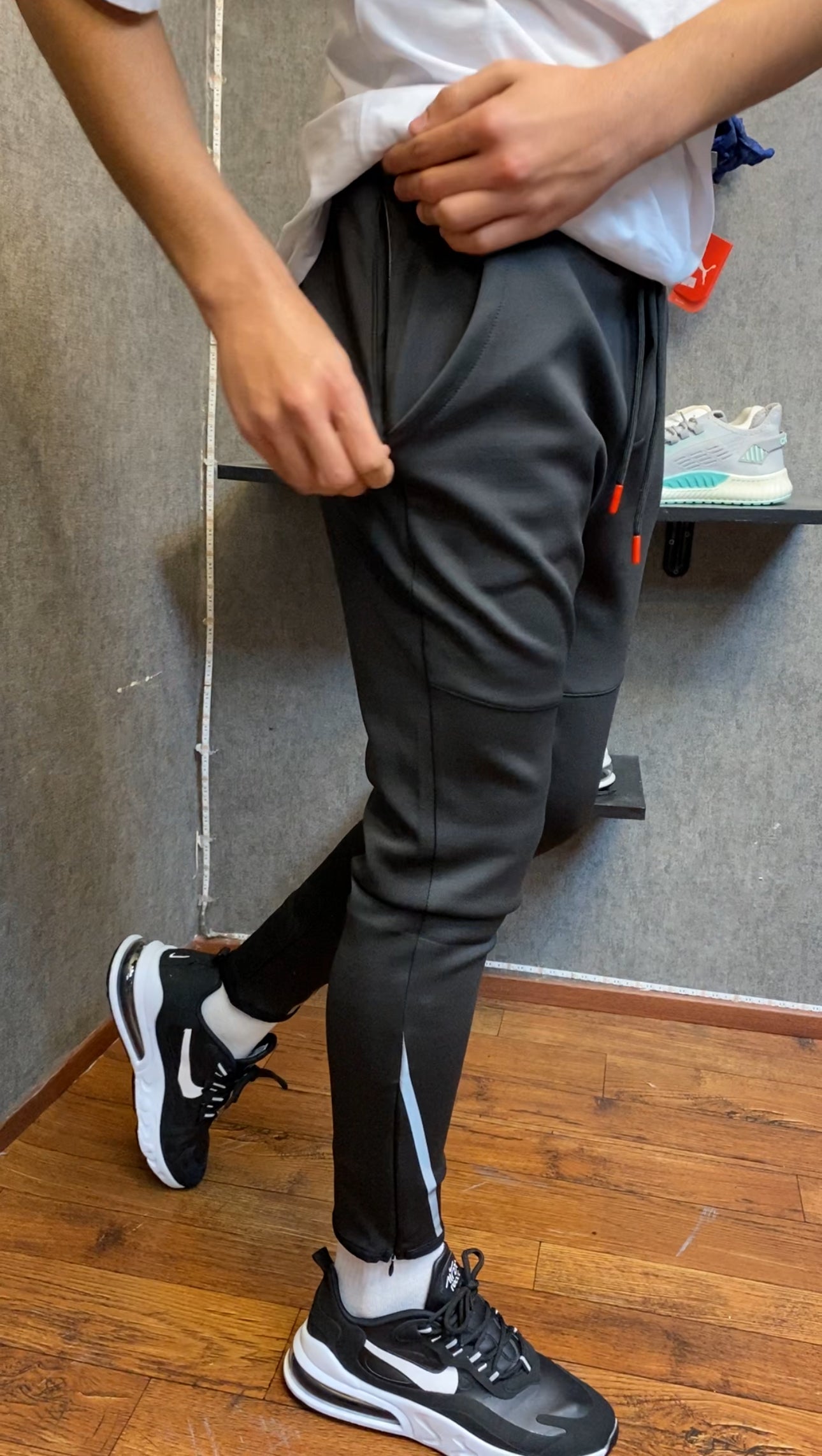 Nike Reflektörlü Fermuarlı Paça Scuba Eşofman