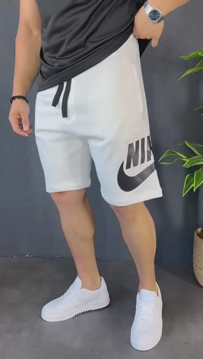 Nike Logo Şort